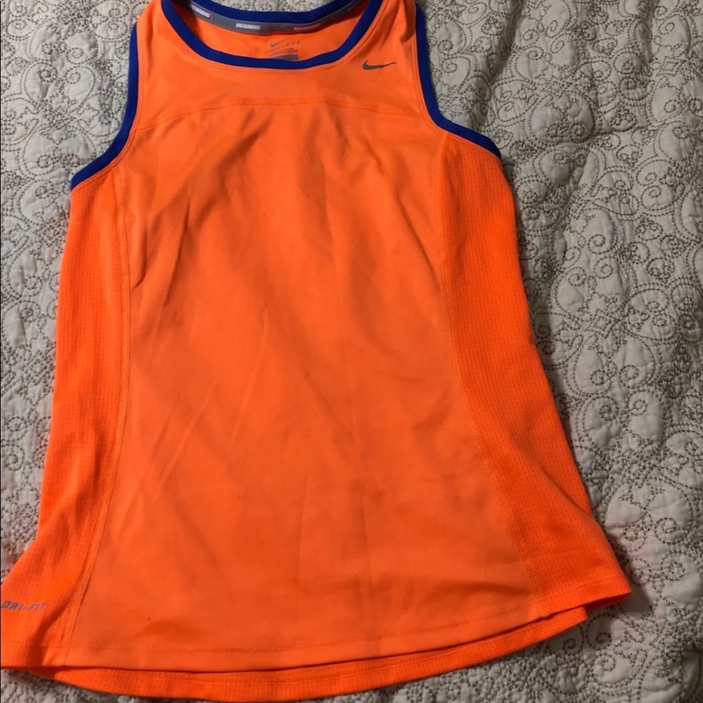 Women’s workout tank